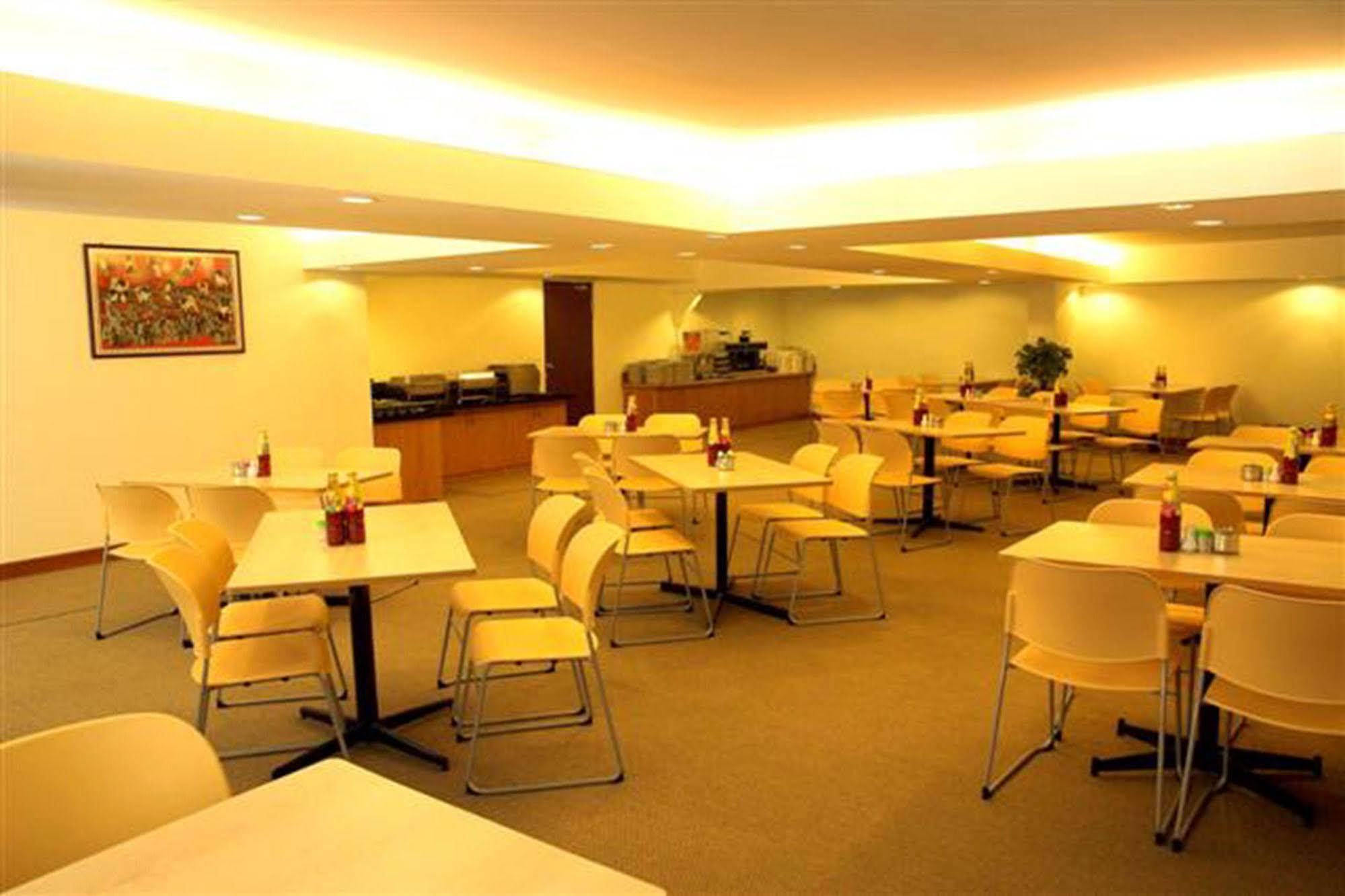 Hotel Regal Malaysia George Town Extérieur photo